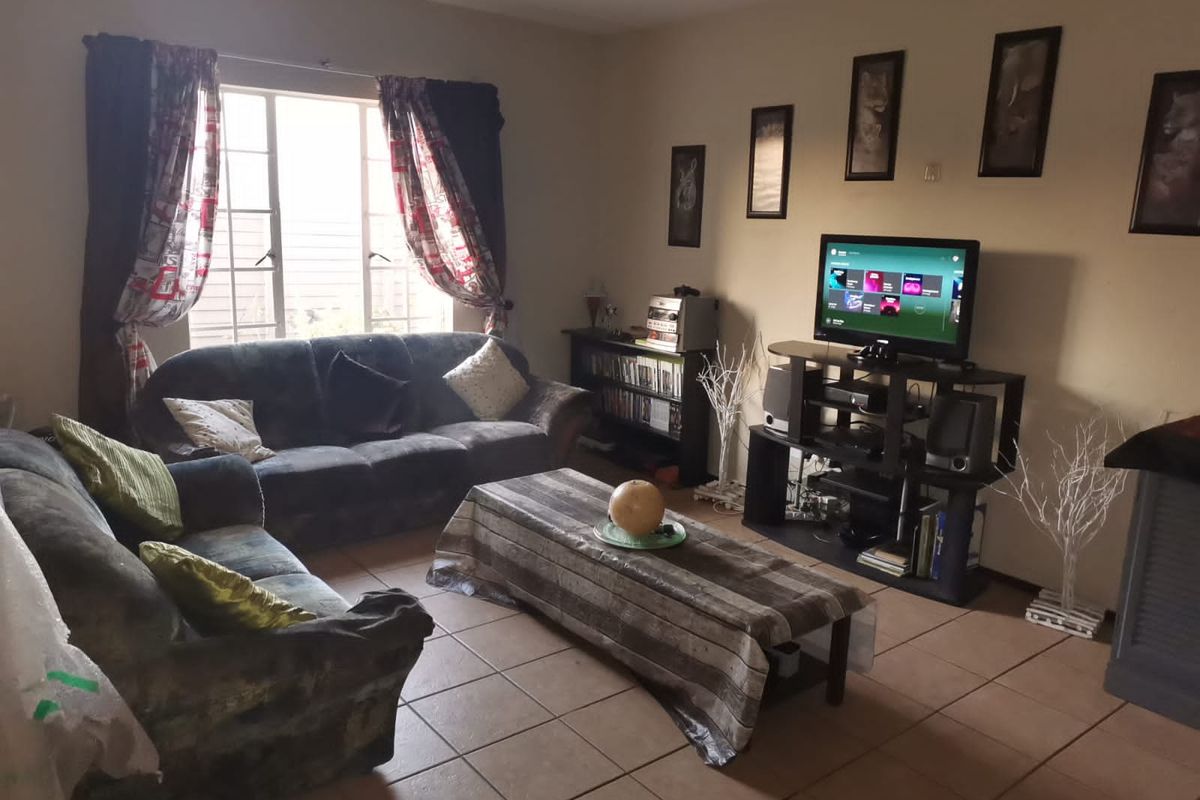 Beautiful duplex apartment for sale in Brentwood Park - Photo 3