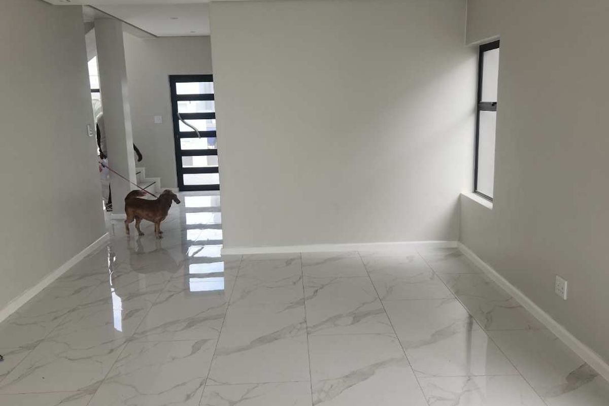 Brand New Family Home - Photo 3