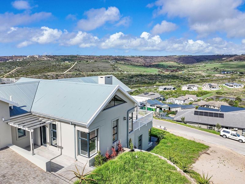 Modern Coastal Masterpiece in Seemeeupark, Mossel Bay - Photo 5