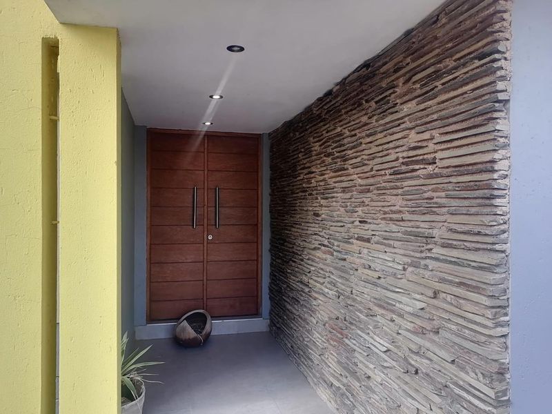 3 bedroom house in Rayton where contemporary comfort meets timeless charm in the heart of Rayton east of Pretoria. - Photo 2