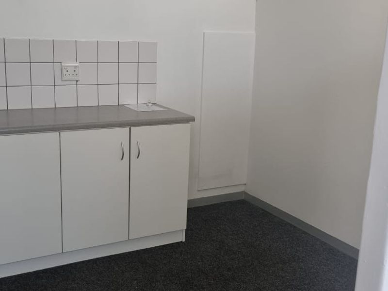 142m2  - TO LET - Waverley  Business Park, Observatory - Photo 10