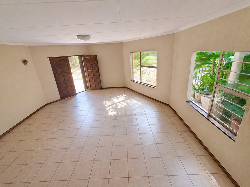 3 bedroom House Murrayfield - Photo 2
