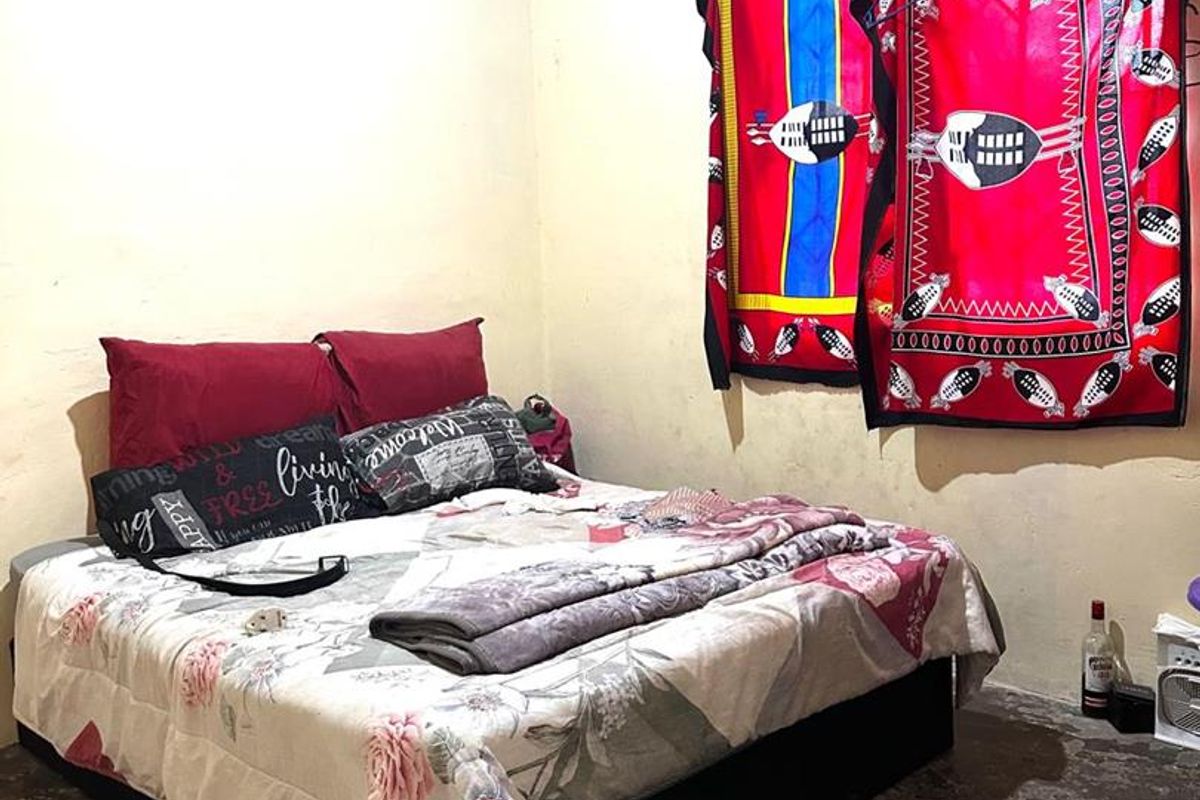 Comfortable 2-Bedroom Home in Esikhawini - Photo 5
