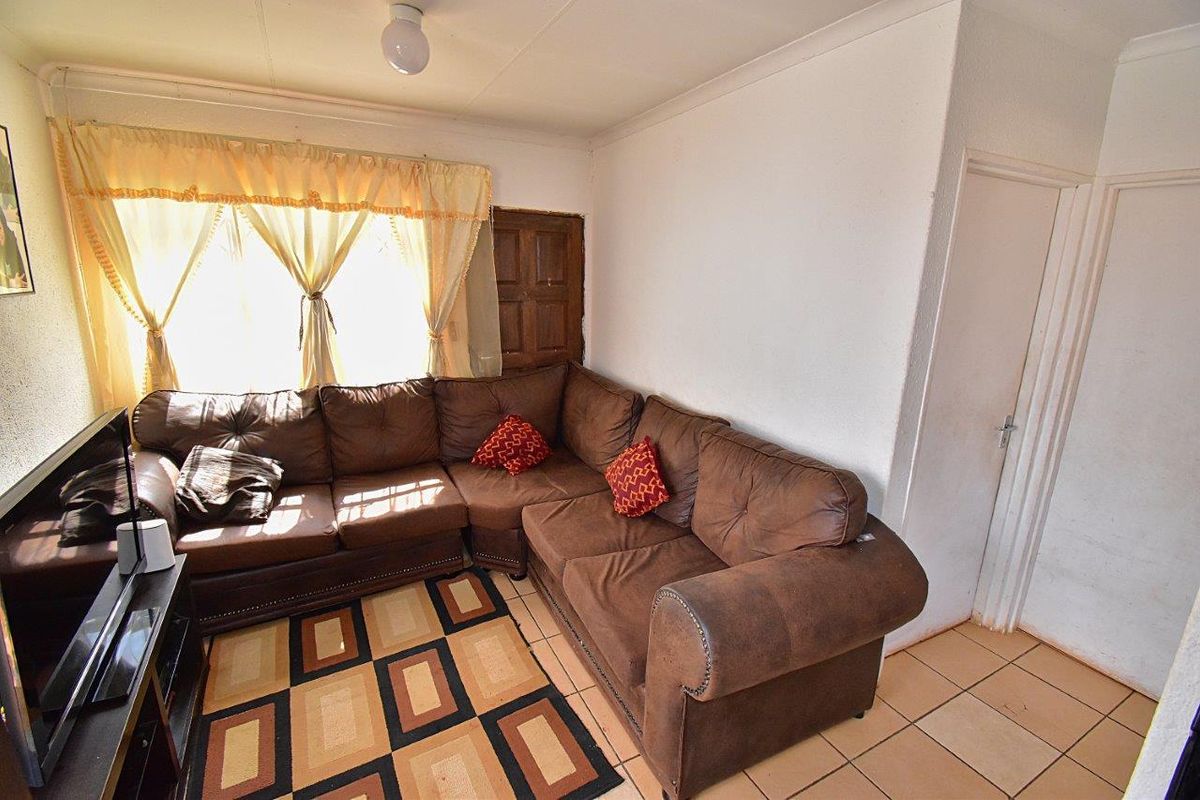 Perfect Starter Home - Photo 3