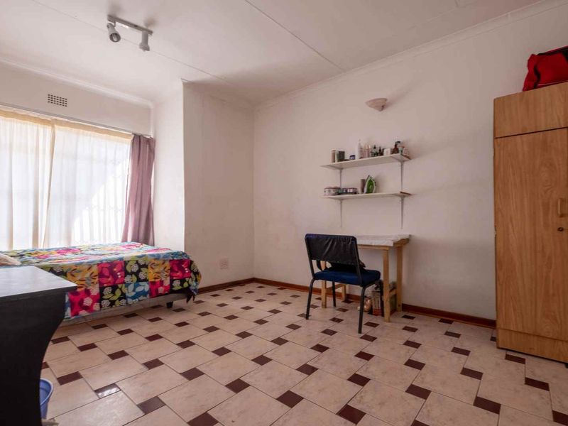 REDUCED. Outstanding Return on Investment For Student Accommodation Investors, Offered By This Unique Property,  For Sale In Brixton, Johannesburg - Photo 9