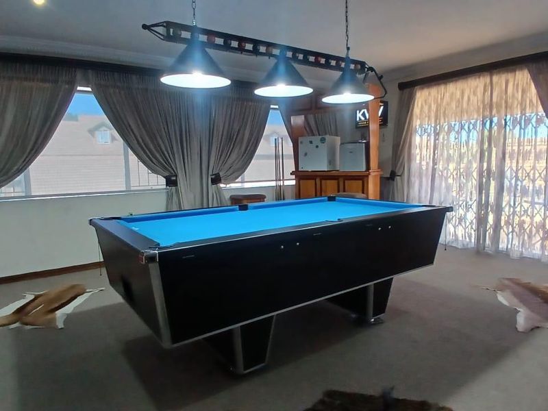 Spacious townhouse in a secure estate - Photo 8