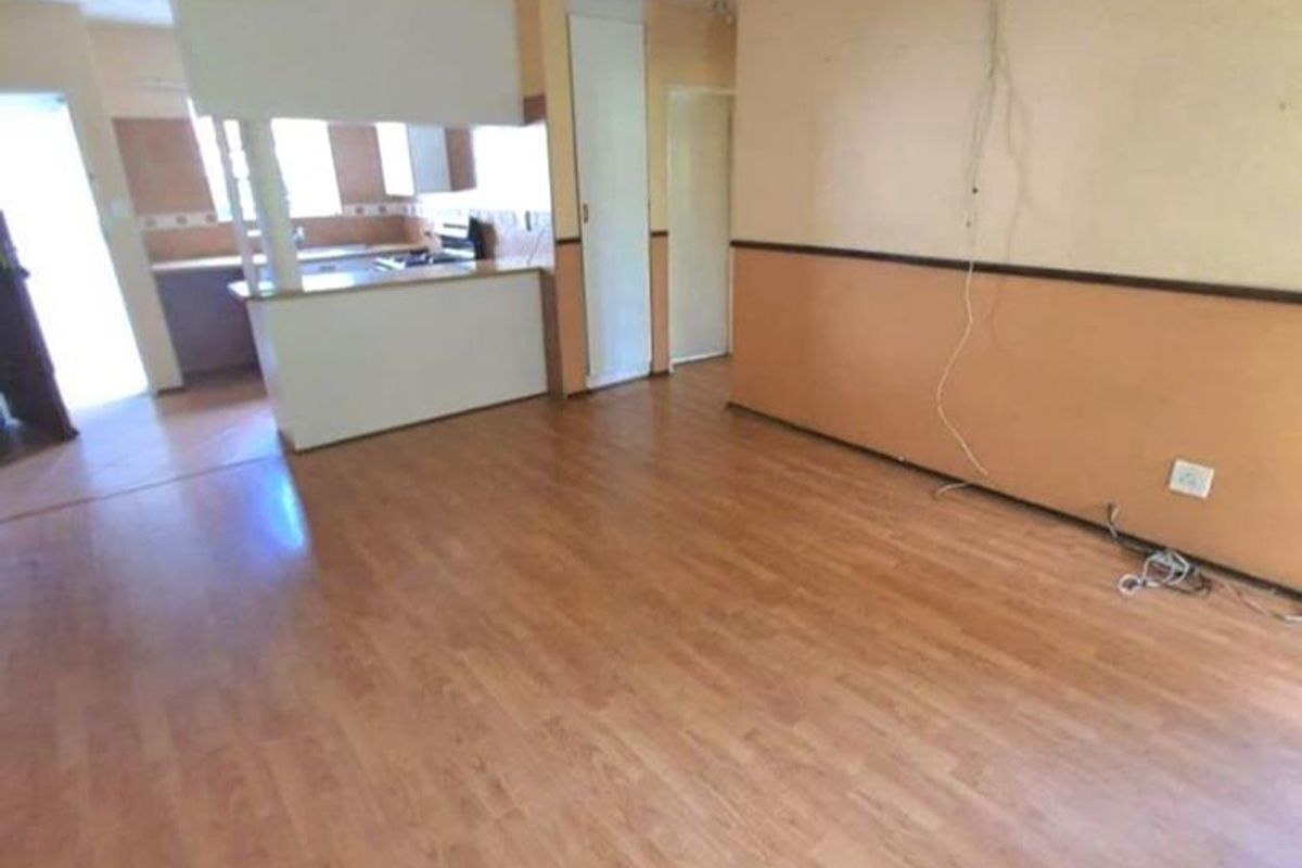 2 Bedroom ground floor unit for sale - Photo 4