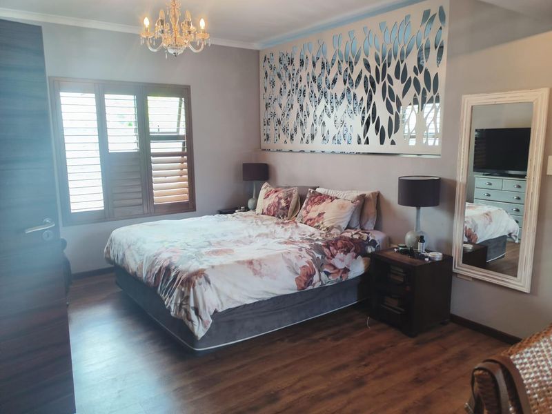 4 bedroom home, simplex, in La Coma Lifestyle Estate, with solar system! - Photo 8