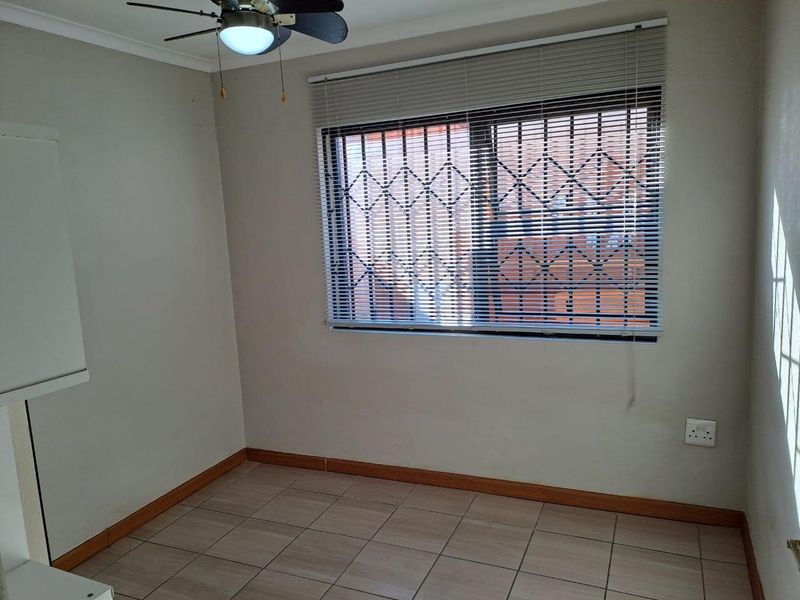 PRIME STUDENT ACCOMMODATION INVESTMENT - Photo 5