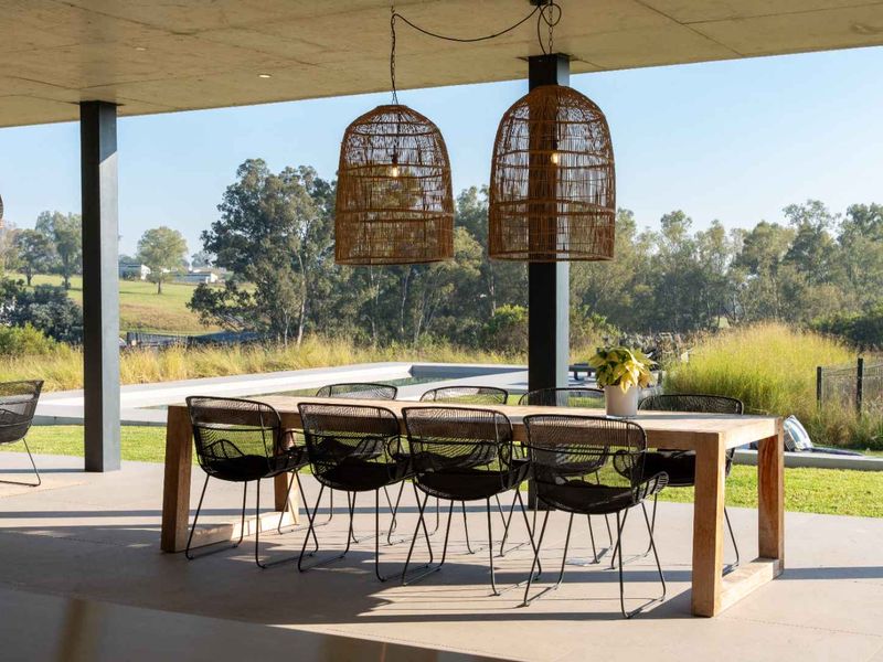 Where Contemporary Design Meets Country Serenity - Photo 2