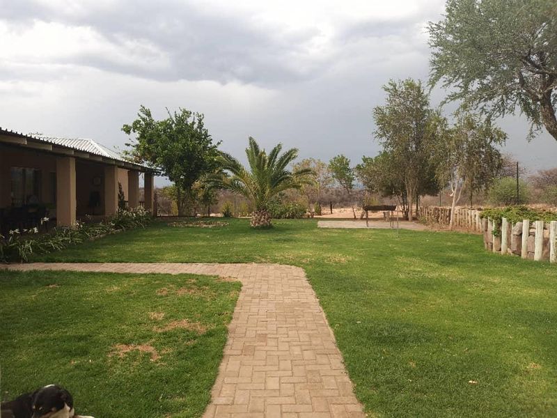 LUXURY OFF-GRID ESTATE FOR SALE -Brakwater Windhoek - Photo 1