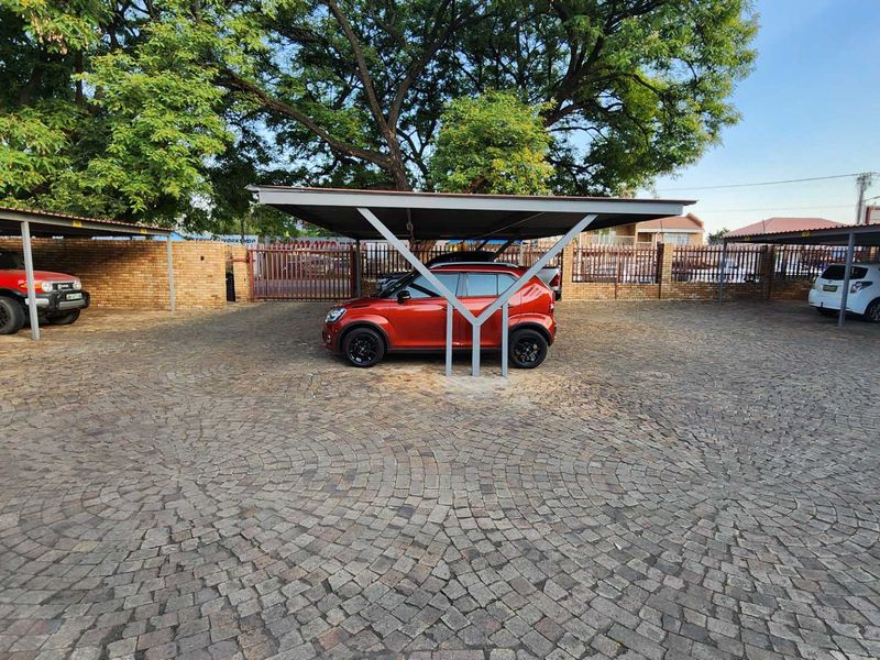 Cozy and Affordable Bachelor unit - Photo 9