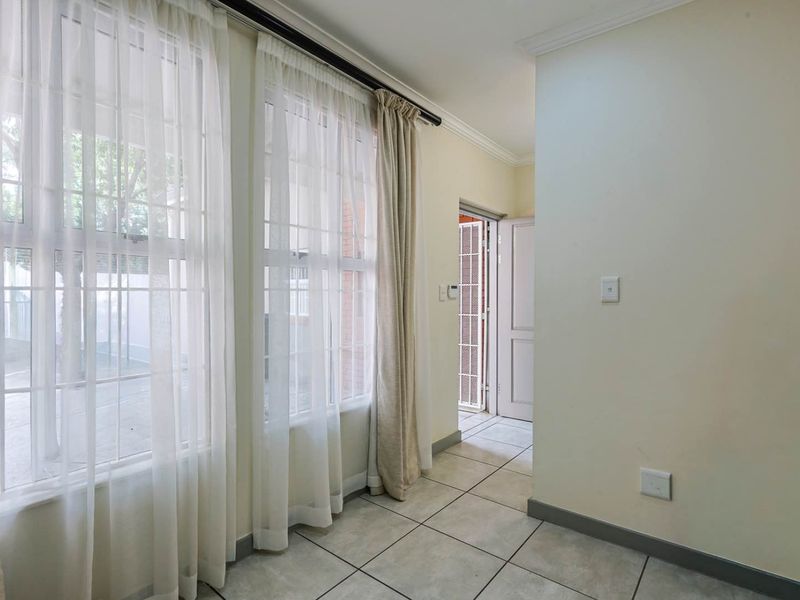 Exceptional 4-Bedroom Townhouse in Exclusive Farmers Folly Complex - Photo 9