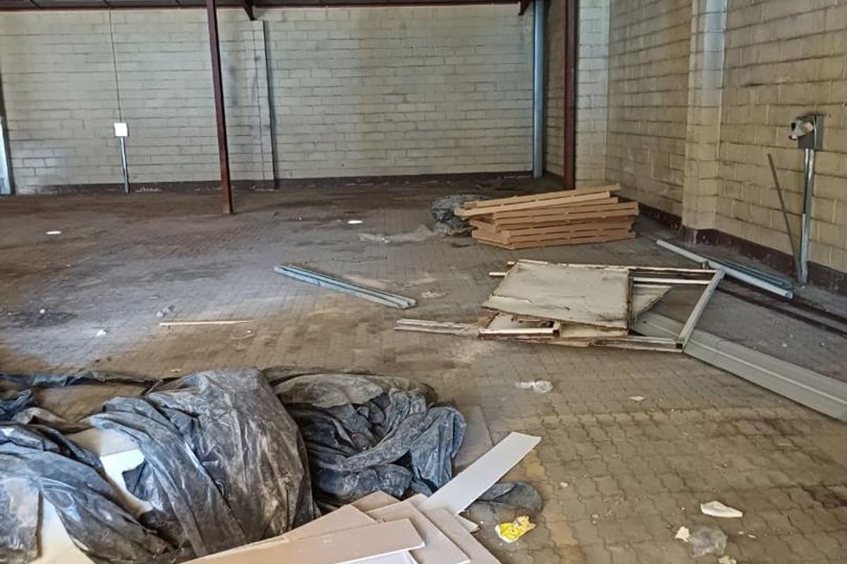 Warehouse for Rent - Photo 4