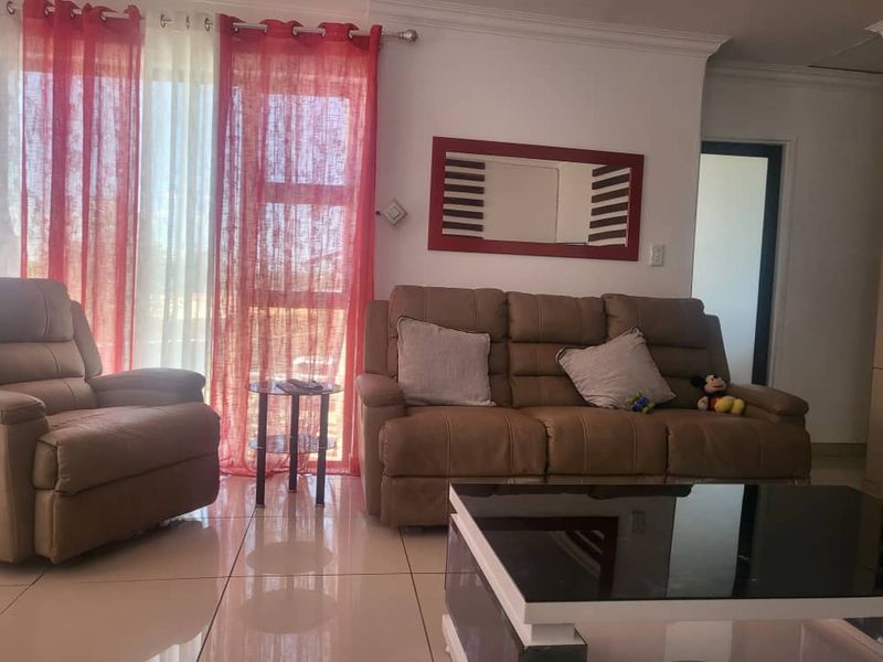 DOUBLE-STOREY HOUSE FOR RENT IN CIMBEBASIA - Photo 7