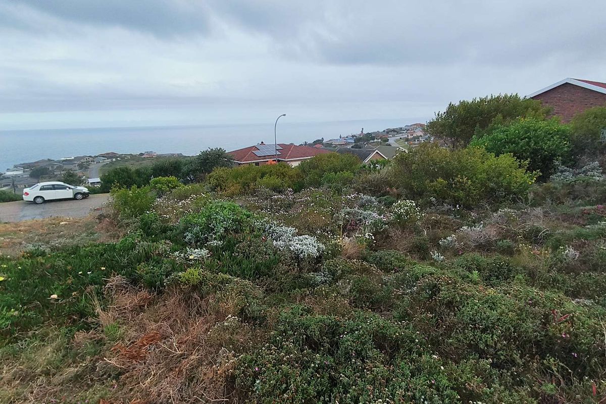880 sqm Vacant land with Sea View in Dana Bay - Photo 2