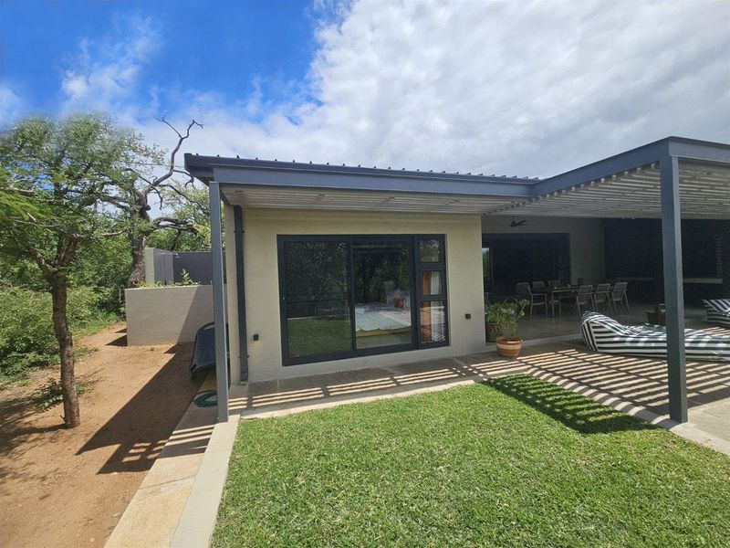Bush Home to rent in Zandspruit Bush & Aero Estate, Hoedspruit - Photo 4