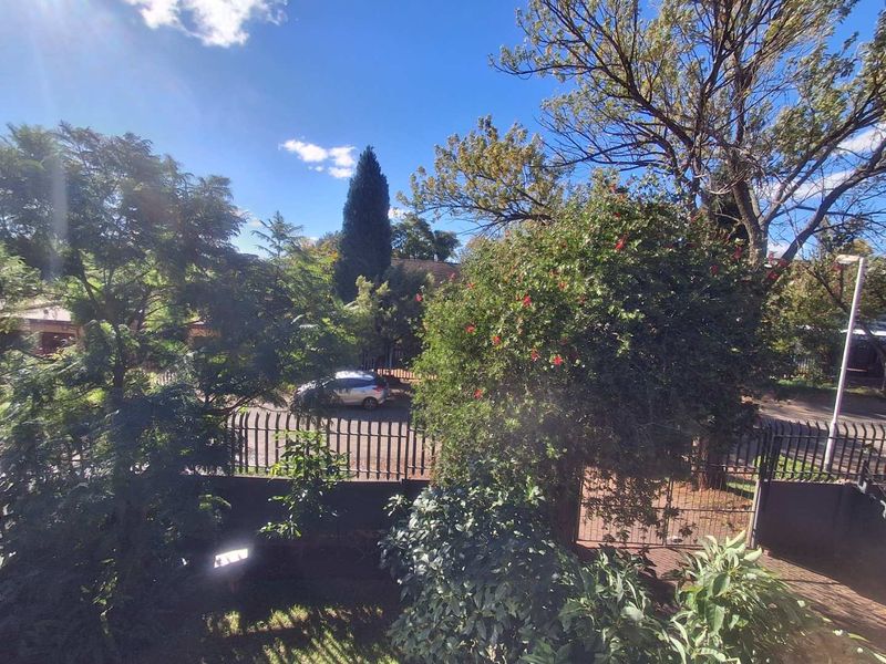 Charming 1-bedroom apartment in Windsor West - Photo 3