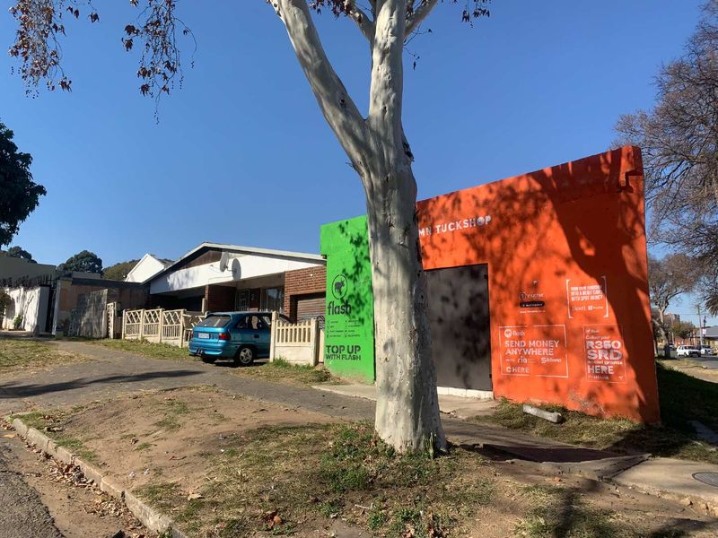 Exceptional Investment Opportunity: Dual 3-Bedroom Houses with Rental Income Potential - Photo 6