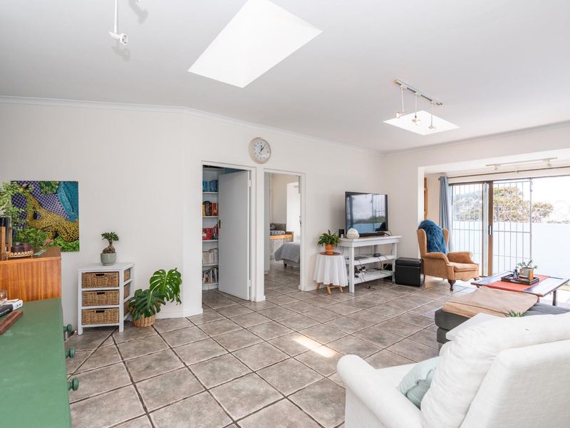 Lock up and live the Woodstock lifestyle - Photo 3