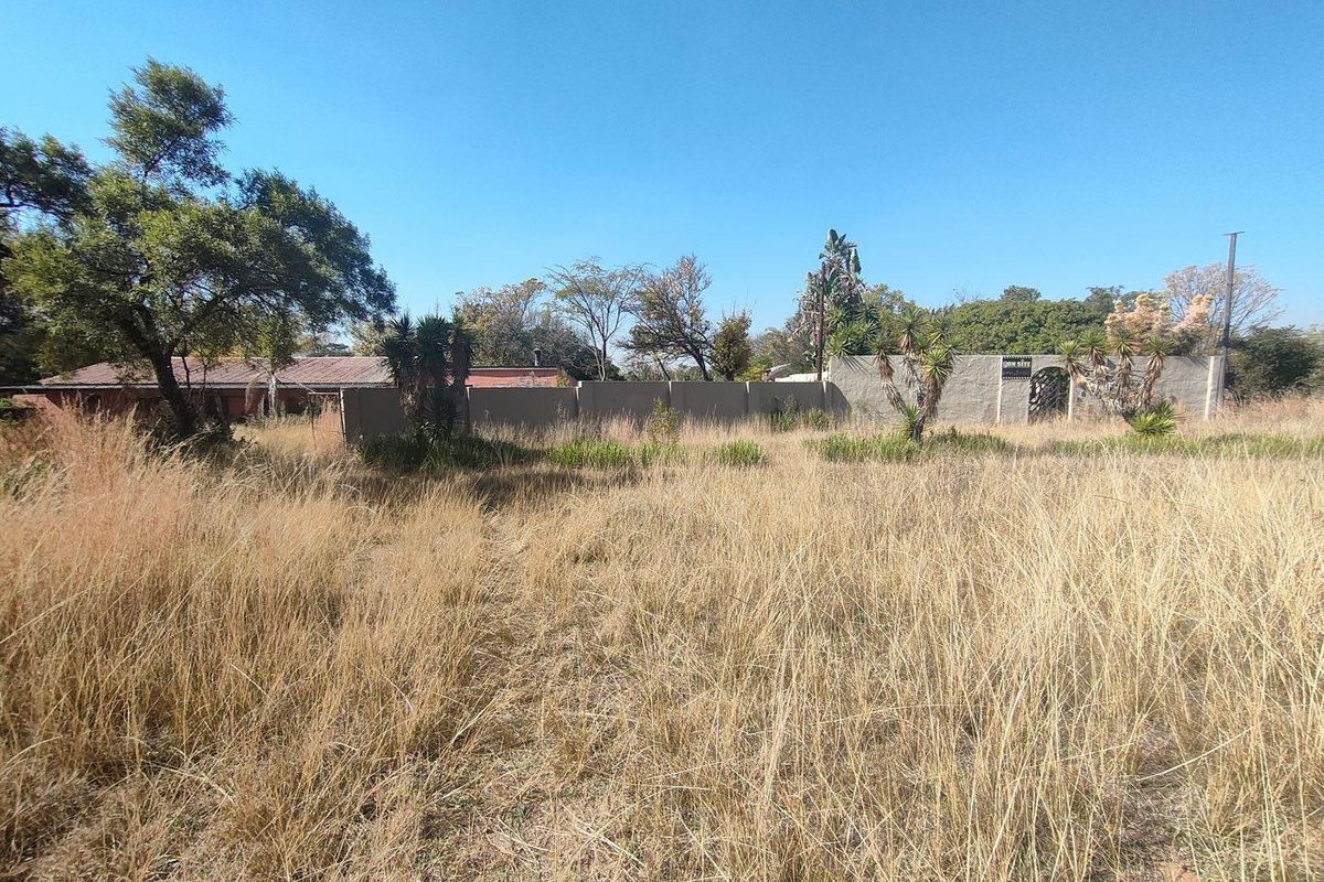 Country Living & Business Potential on Expansive Farm Estate - Photo 3