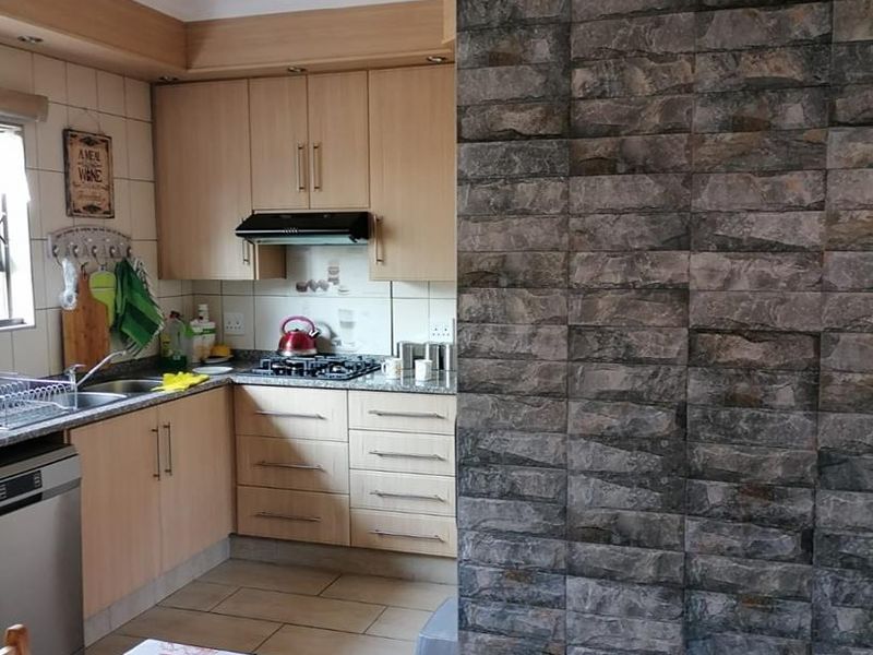 2 Bedroom Home in Retirement Village, Mookgophong - Photo 3