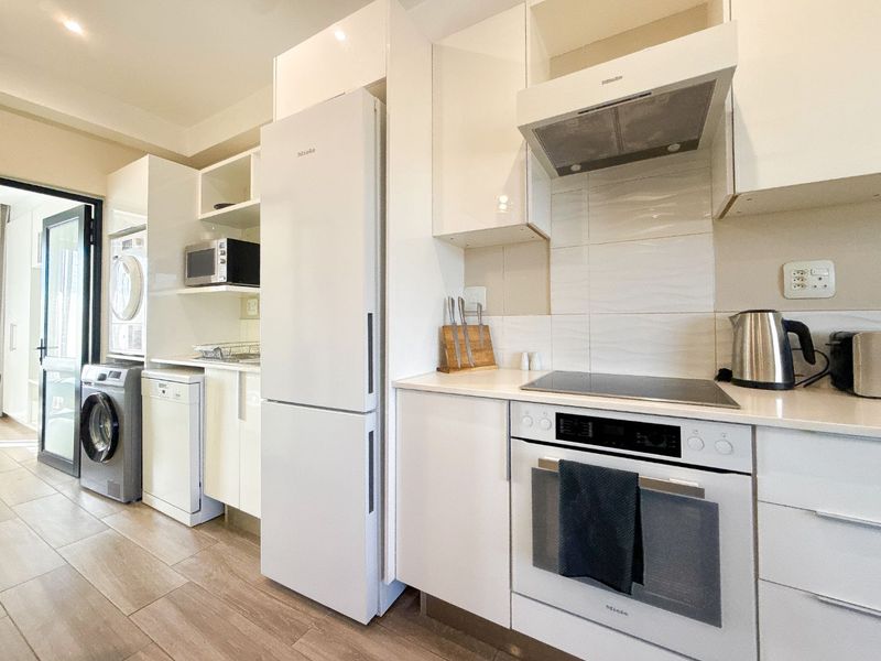 Secure Income Investment | Fully Furnished | Tenant in Place to April 2028 | R1,650,000 Incl. VAT - Photo 4