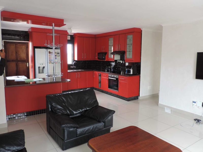 Immaculate home in Leopards Rest, Albertsdal - Photo 6