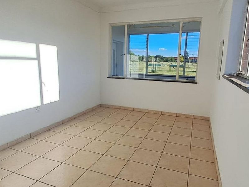 well Maintained Unit - Photo 6