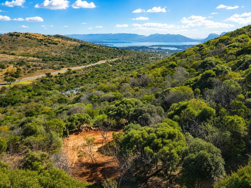 Own 4 Hectares with Panoramic Views over Hartbeespoort Dam - Photo 9