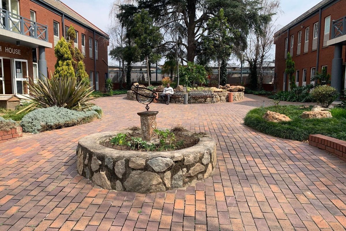 242m2 Rivonia Offices To Let - Photo 4