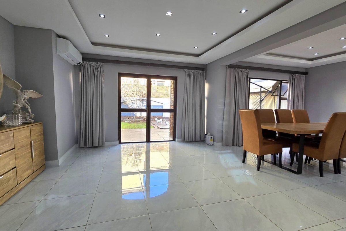 4 Bedroom House in Meyersdal - Photo 4