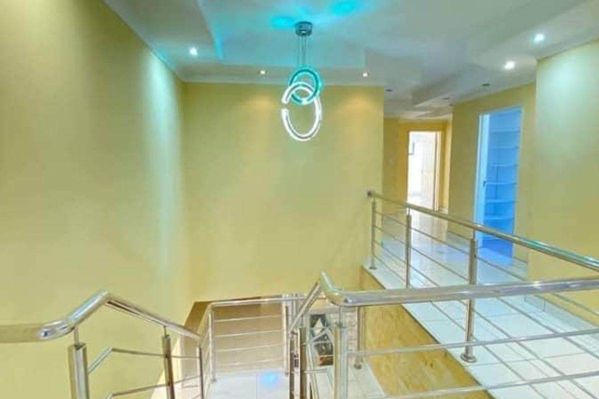 House For Sale | Hochland Park (Tauben Glen) | N$ 3,595,000 (excluding costs) - Photo 3