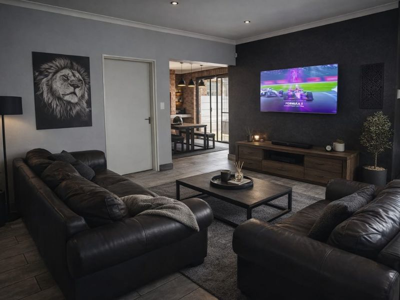 Charming Family Home in Brackenfell South – Move-In Ready! - Photo 2