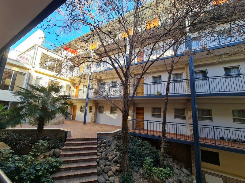 1 Bed Apartment for Sale in Ferndale - Photo 2