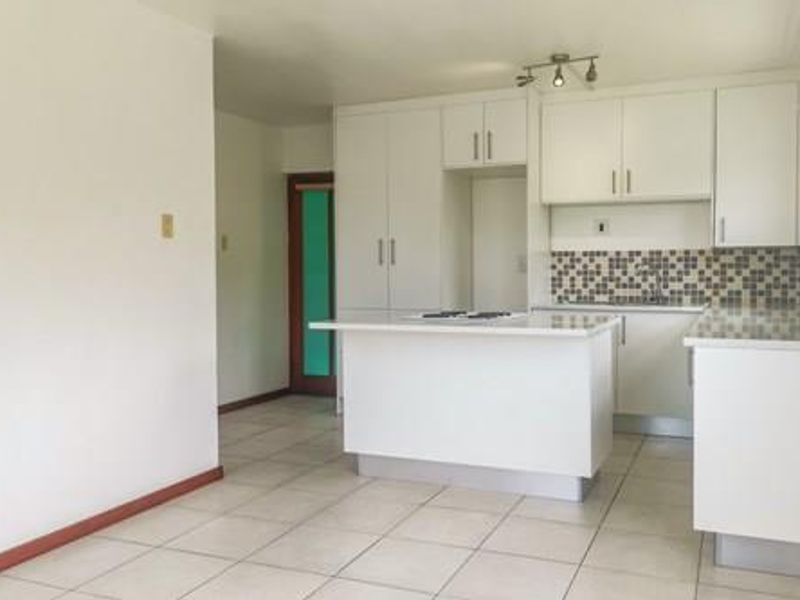 Sunny One Bedroom Apartment - Northcliff Hermanus - Photo 6
