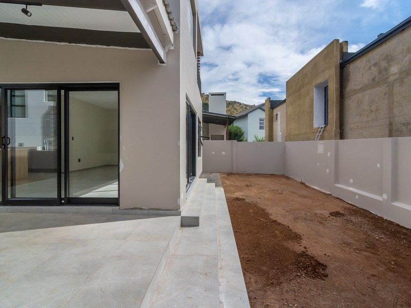 Modern Home in the heart of HomesHaven - Photo 8