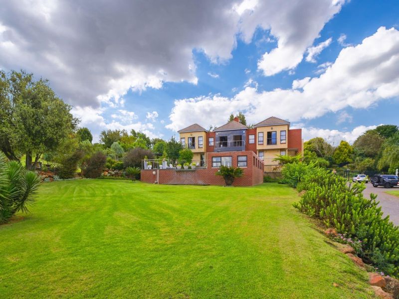 Elevated Living in Cornwall Hill - Photo 10