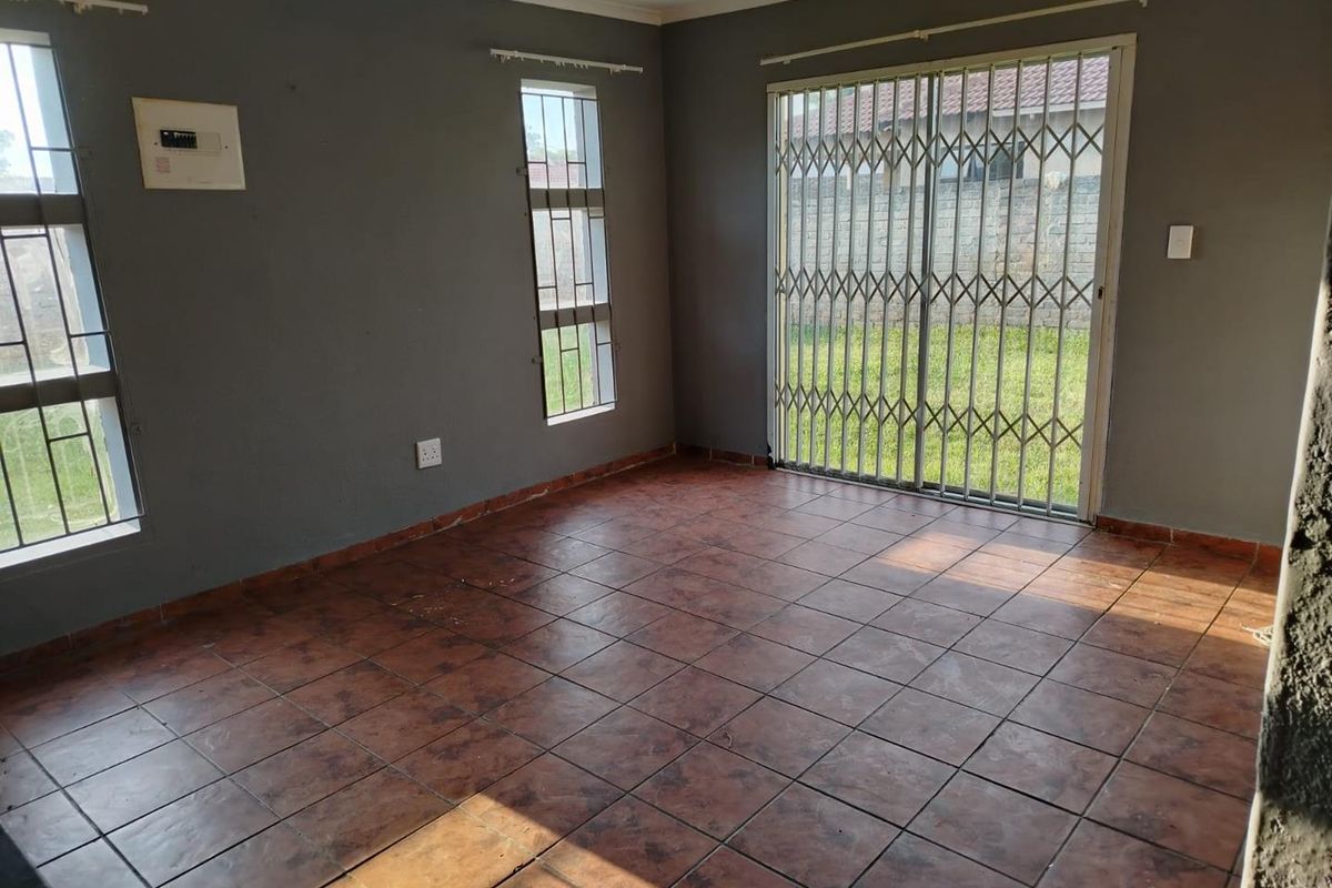 3 Bedroom House to Rent in Alveda - Photo 4