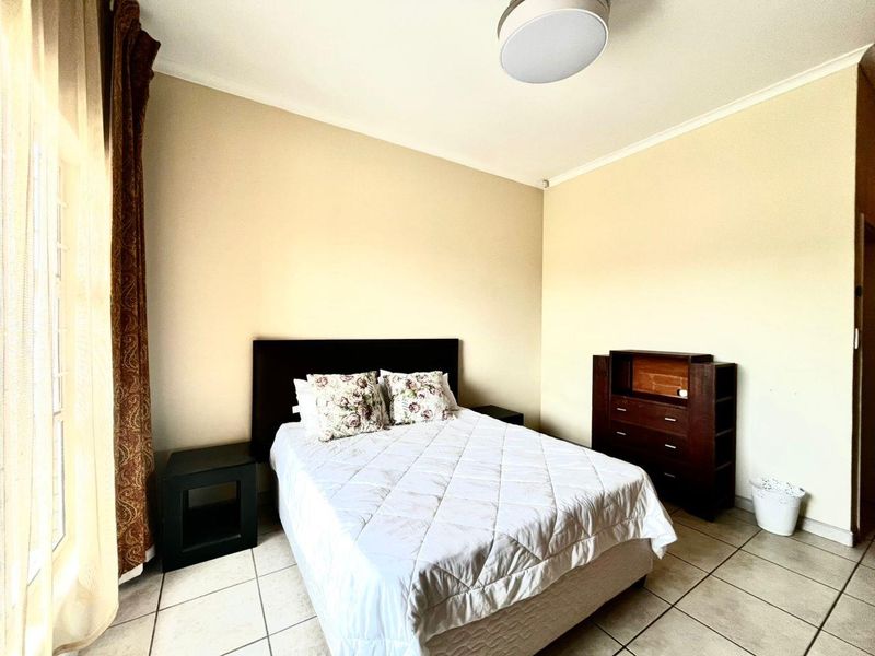 3 Bedroom Townhouse - Photo 7