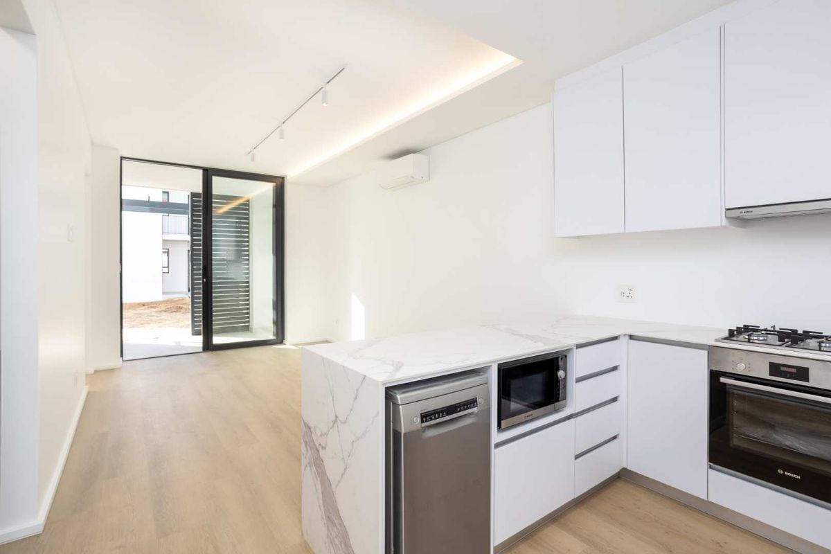 New Two-Bedroom Ground-Floor Apartment in Val de Vie Vivante Village at Val de Vie Estate - Photo 5