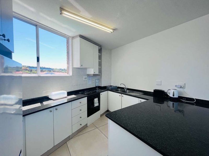 Hendra Estates - Sea Views for days - 3 Bedroom Apartment for Rental - Photo 7