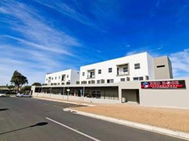 Modern North-Facing 1-Bedroom Apartment with Secure Parking - Photo 1