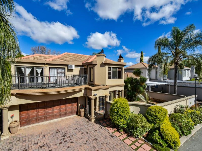 Spacious Family Home in Secure Estate | 4 Bed | 2 Bath | Double Garage - Photo 1