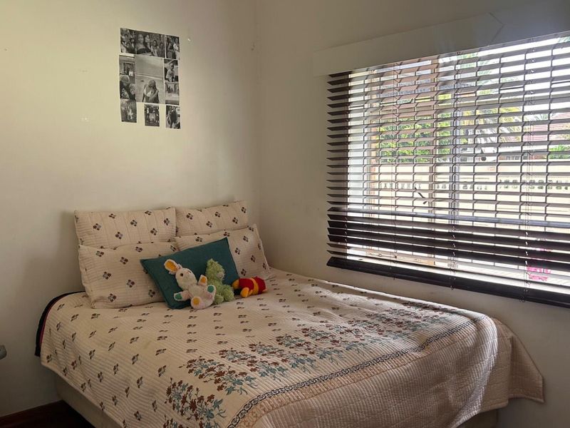 Big, Bold & Beautiful — Symhurst Living at Its Finest! - Photo 9