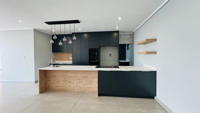 Property #2500863, Apartment Rental Monthly in Midfield Estate
