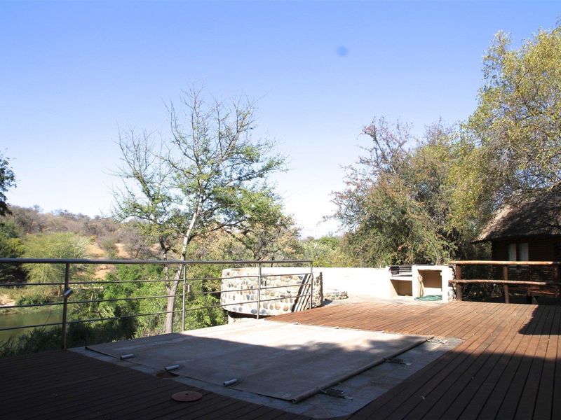 Prime location overlooking the Olifant’s River. - Photo 4
