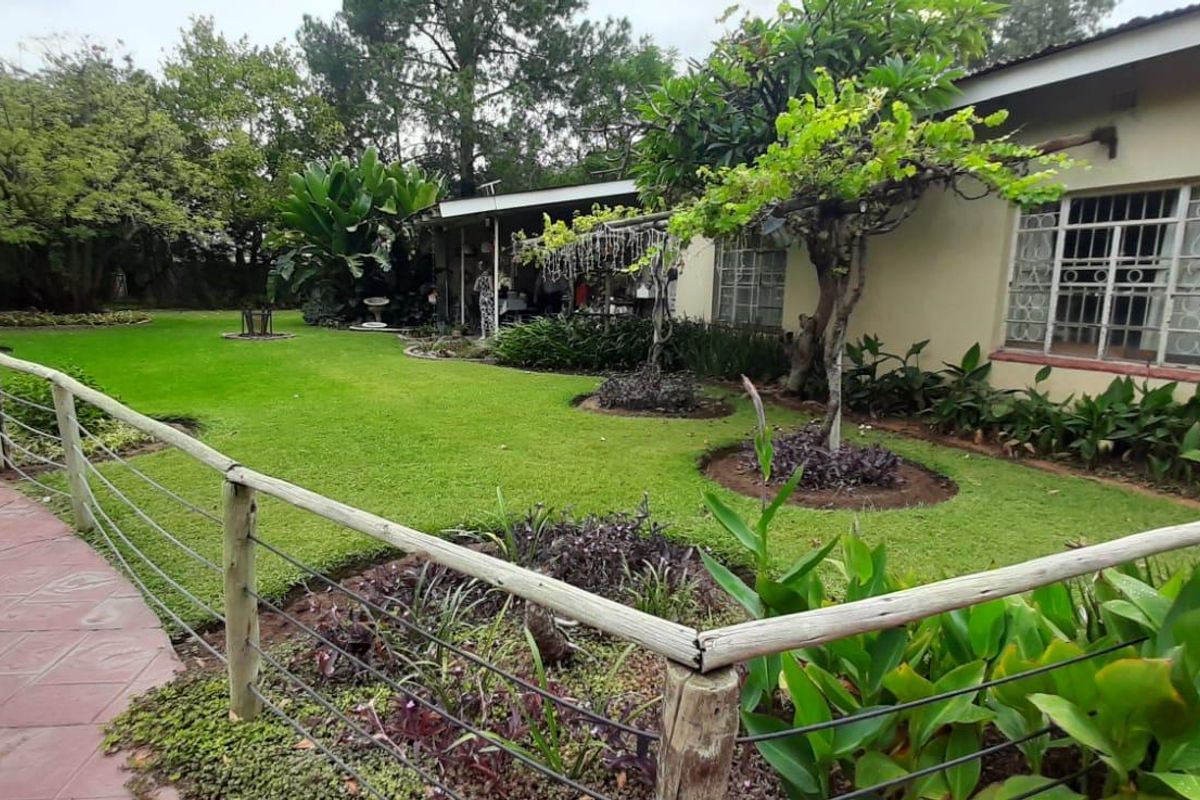 Exceptional Smallholding: Perfect for Family, Farming, & Fun - Photo 2