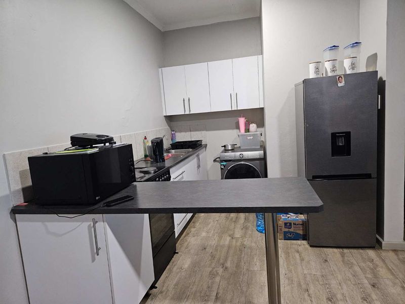 beautiful 2 bedroom town house for sale - Photo 4