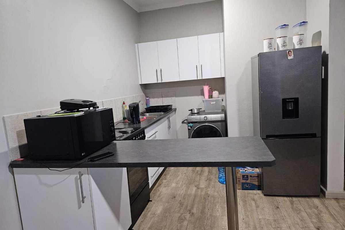 beautiful 2 bedroom town house for sale - Photo 4
